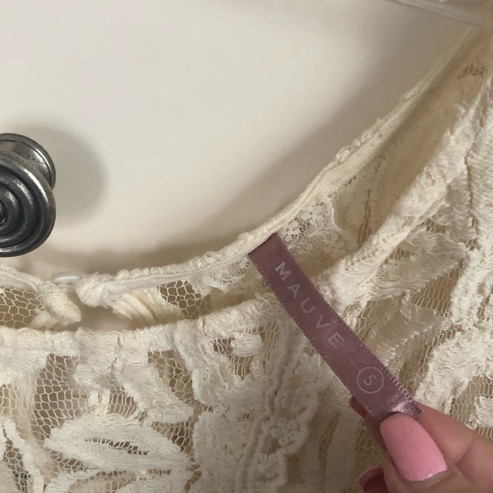 Blouse - Picture 2 of 3
